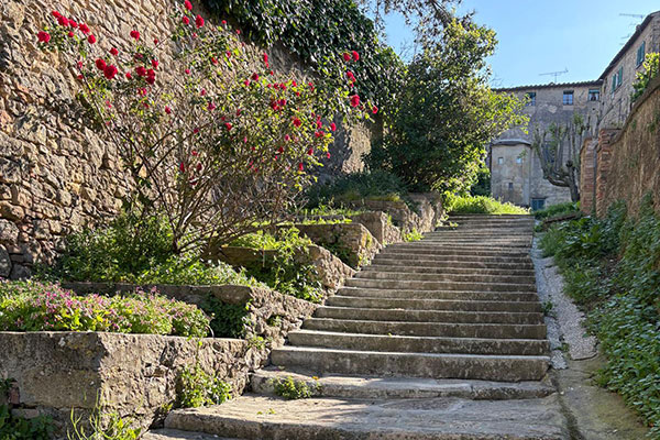 visitare volterra luoghi meno conosciuti